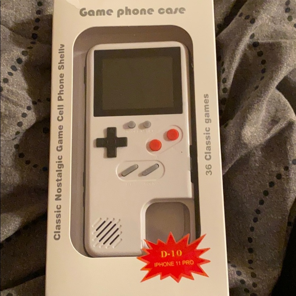 I phone 11 pro phone case and game